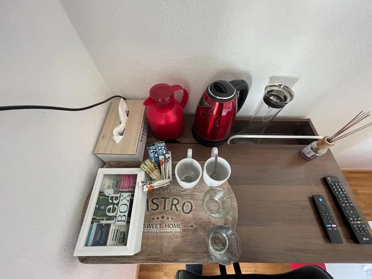 Homestay Boutique Zimmer Privat 1-4 Personen Frankfurt am Main